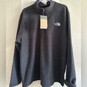 The North Face men’s TXTRD CAP ROCK 1/4 zip pullover